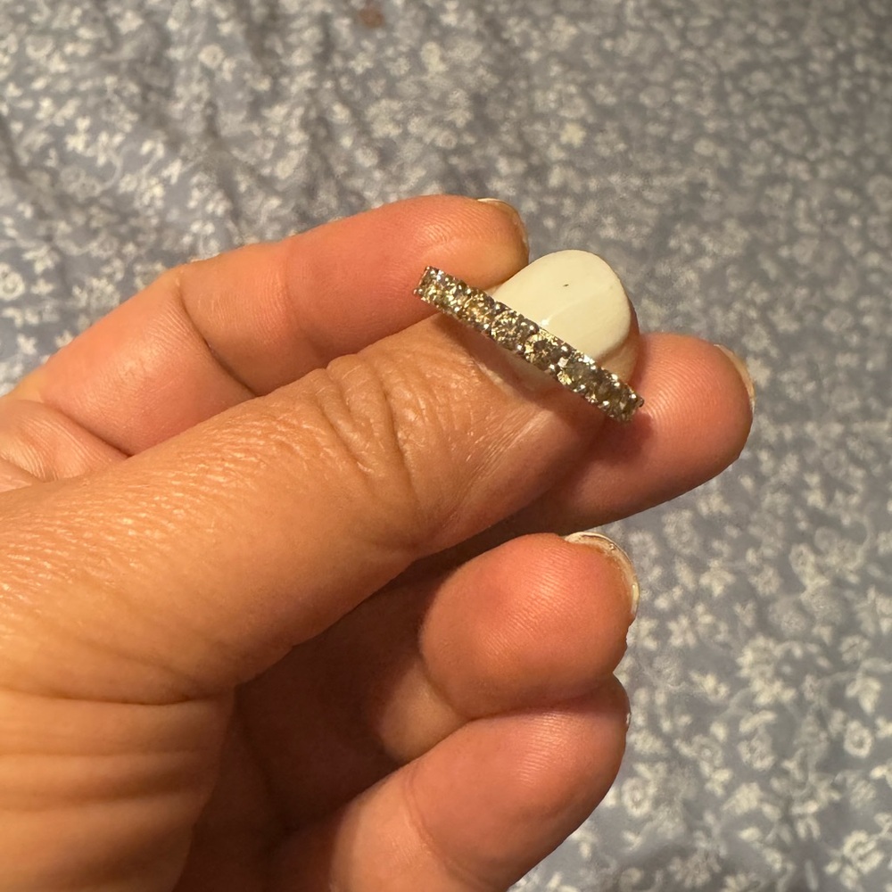 18-carat white gold 1-carat both total 2 carats - Picture 7 of 10